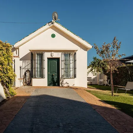Agradable Casa Con Jardin Privado Malaga